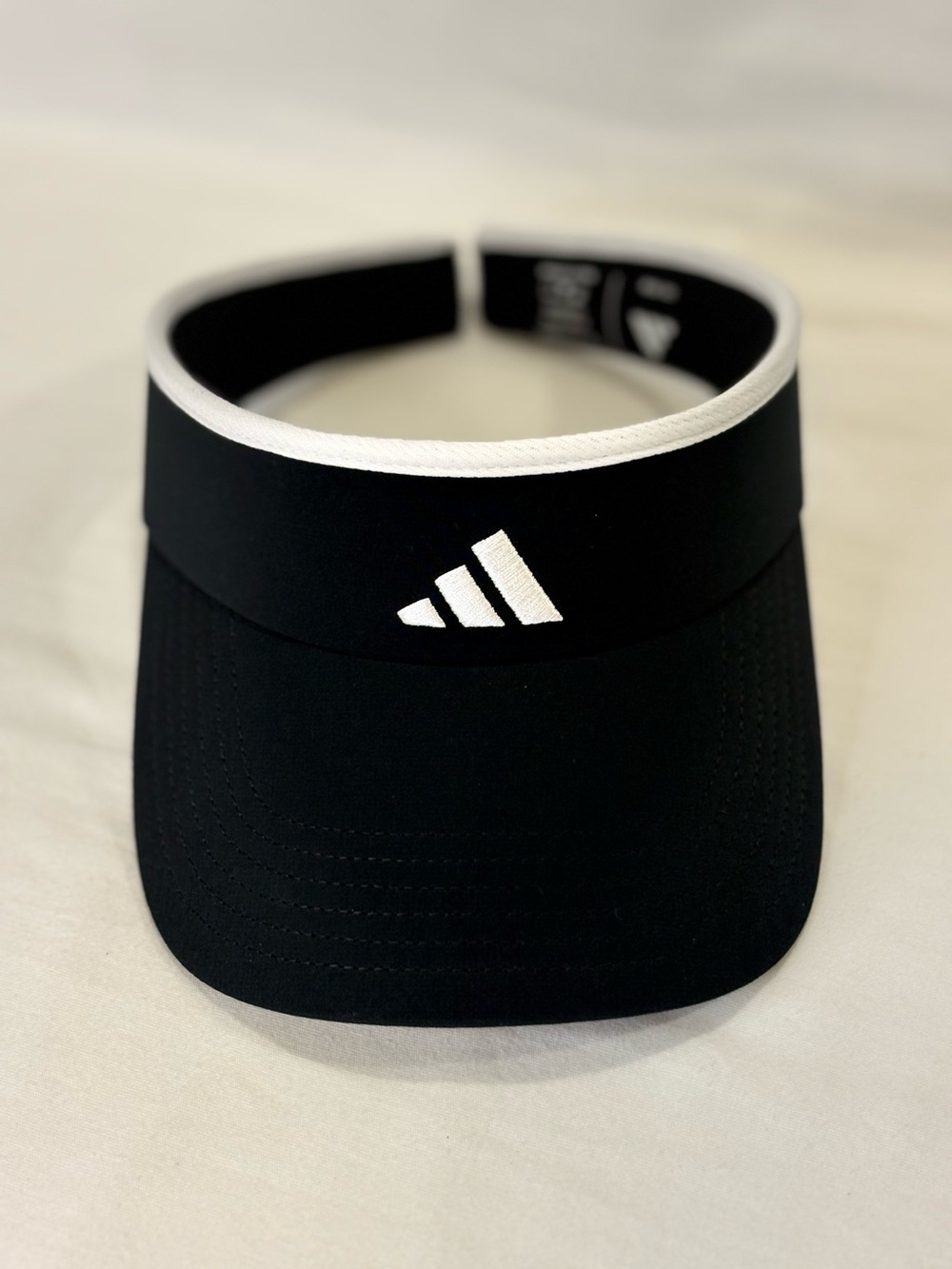 NWOT Adidas Ladies Navy / White Visor with White Trim OS NEW CONDITION $40